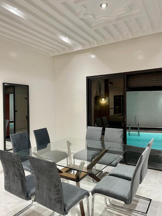 Villa Yasmine Suite Avec Jacuzzi Reservee Aux Familles Marrakesh Exterior photo